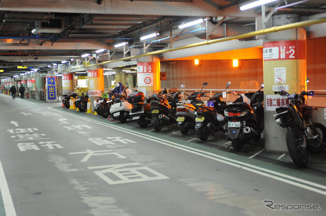 バイク置場の月極の相場！屋根付き屋根なし！東京と大阪！