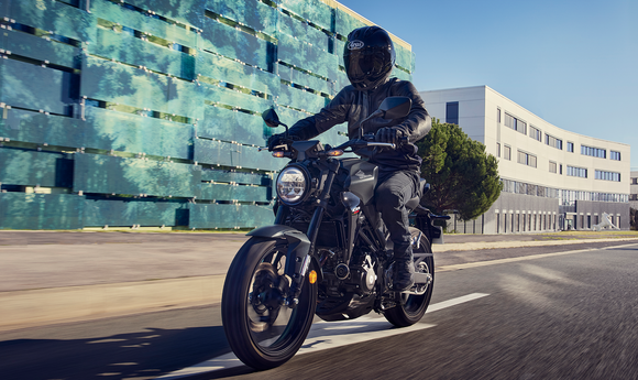 250ccで大型バイクのツーリングについていく