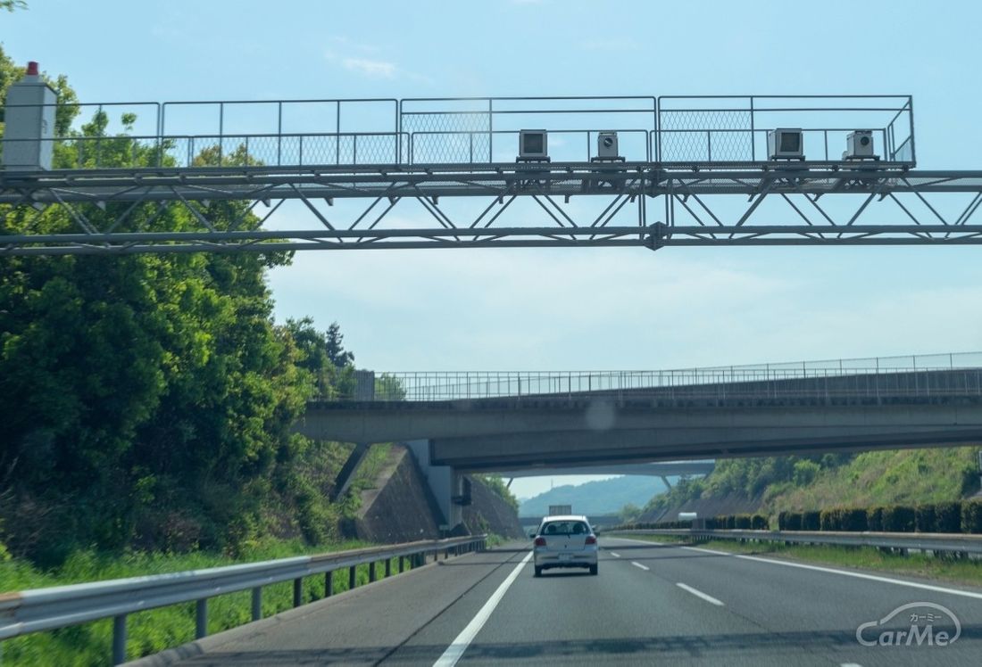 オービスの手前でブレーキ踏む奴→〇〇足りない