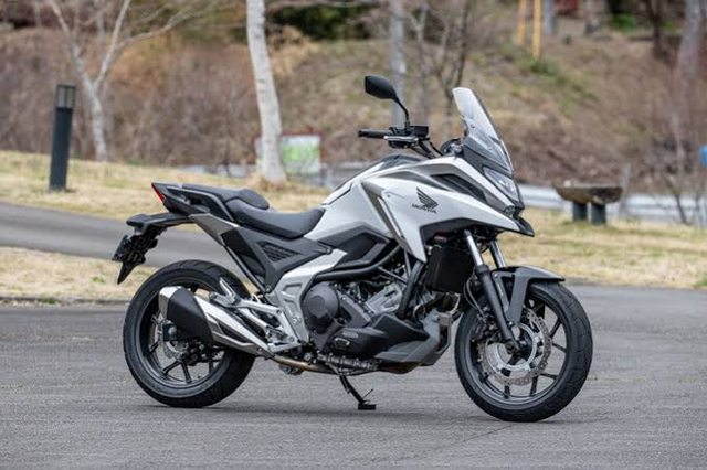 ワイ氏、モテることを諦めバイクを購入